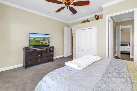 House in Tarpon Springs, Florida 4 bedrooms, 333.33 sq.m. № 1665756 - photo 8