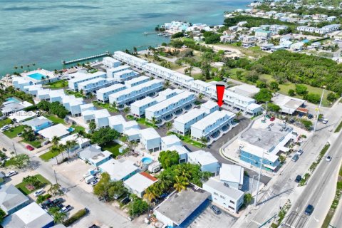 Condo in Marathon, Florida, 1 bedroom  № 2065600 - photo 3