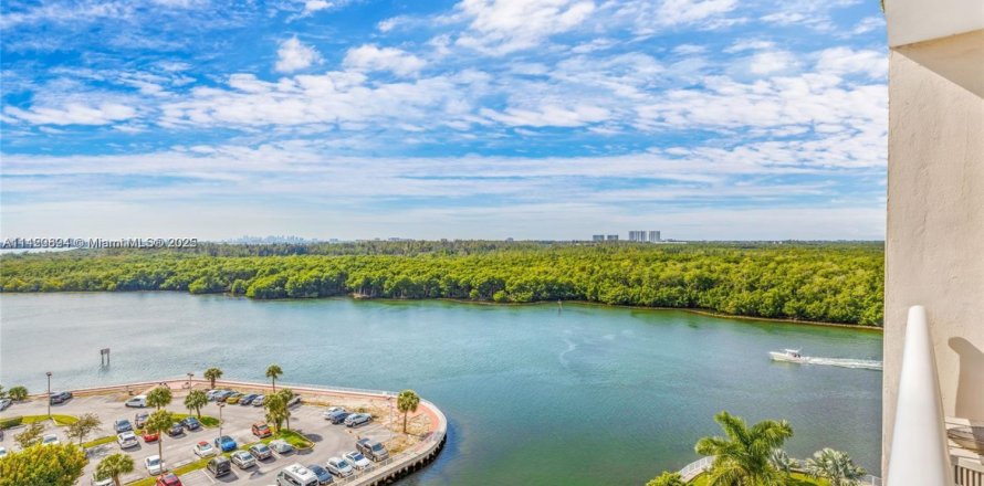 Кондоминиум с 1 спальней в Санни-Айлс-Бич, Флорида № 2021163