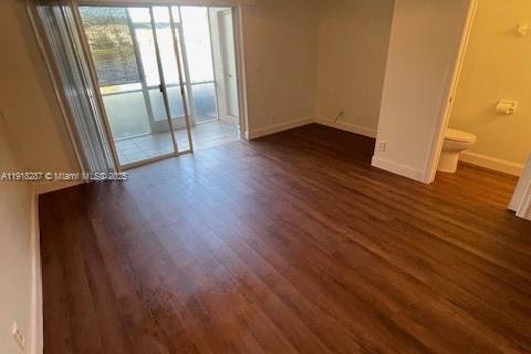 Снять в аренду таунхаус в Уэст-Палм-Бич, Флорида 2 спальни, 93.65м2, № 1974004 - фото 12