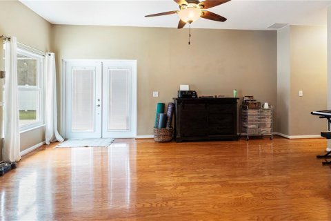 House in Fish Hawk, Florida 5 bedrooms, 302.49 sq.m. № 1552120 - photo 10