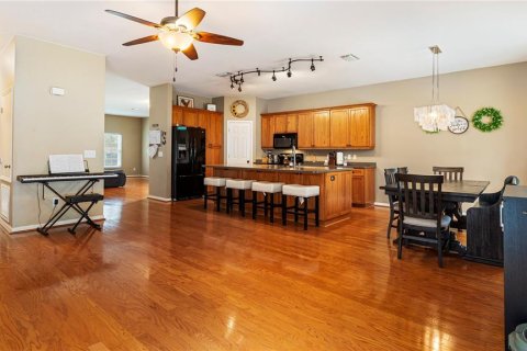 House in Fish Hawk, Florida 5 bedrooms, 302.49 sq.m. № 1552120 - photo 8