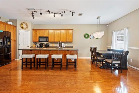 House in Fish Hawk, Florida 5 bedrooms, 302.49 sq.m. № 1552120 - photo 9
