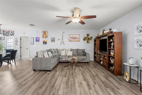 Villa ou maison à vendre à Gibsonton, Floride: 3 chambres, 139.07 m2 № 2399332 - photo 13
