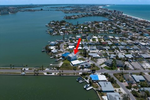 Villa ou maison à vendre à Redington Beach, Floride: 4 chambres, 297.47 m2 № 1750673 - photo 6