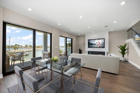 Villa ou maison à vendre à Redington Beach, Floride: 4 chambres, 297.47 m2 № 1750673 - photo 10