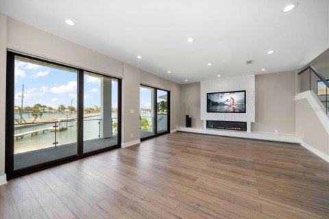 Villa ou maison à vendre à Redington Beach, Floride: 4 chambres, 297.47 m2 № 1750673 - photo 11