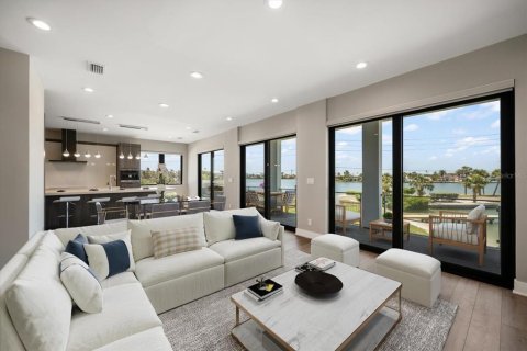 Villa ou maison à vendre à Redington Beach, Floride: 4 chambres, 297.47 m2 № 1750673 - photo 13