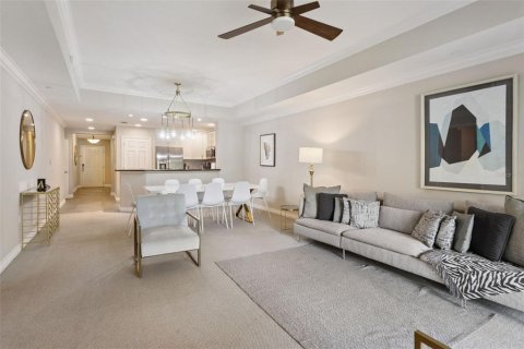 Condo in Kissimmee, Florida, 3 bedrooms № 2196423 - photo 9