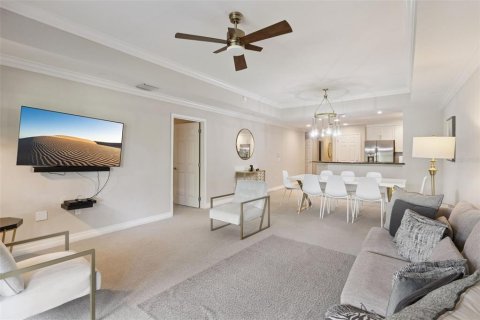 Condo in Kissimmee, Florida, 3 bedrooms № 2196423 - photo 11