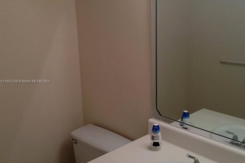 Condo in Lauderhill, Florida, 1 bedroom  № 1753962 - photo 15