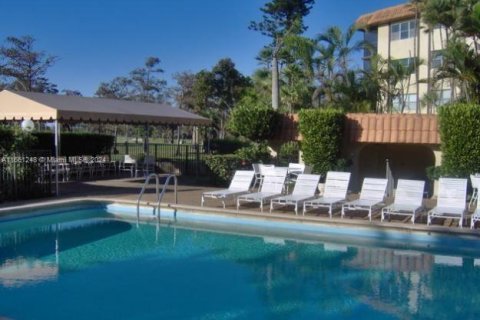 Condo in Lauderhill, Florida, 1 bedroom  № 1753962 - photo 18