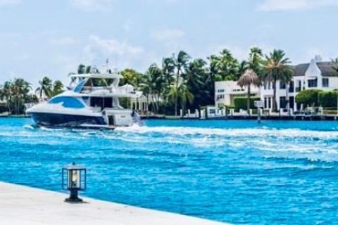 Villa ou maison à vendre à Fort Lauderdale, Floride: 7 chambres, 929.02 m2 № 2191970 - photo 10