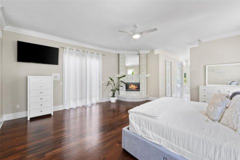 House in Clearwater, Florida 8 bedrooms, 733.93 sq.m. № 1847141 - photo 24