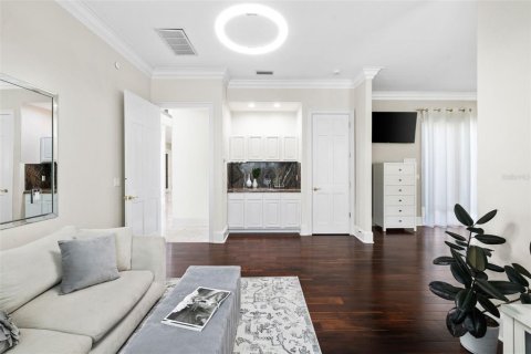 House in Clearwater, Florida 8 bedrooms, 733.93 sq.m. № 1847141 - photo 22