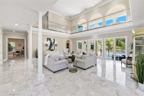 House in Clearwater, Florida 8 bedrooms, 733.93 sq.m. № 1847141 - photo 9
