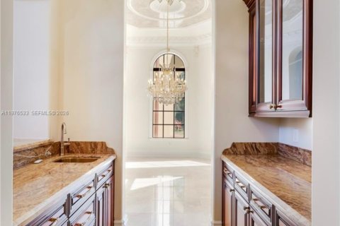 Villa ou maison à vendre à Pinecrest, Floride: 7 chambres, 781.96 m2 № 2080025 - photo 14