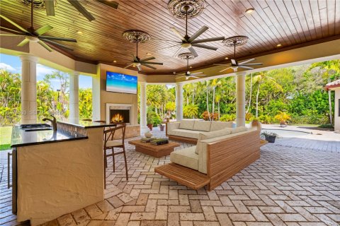 Villa ou maison à vendre à Pinecrest, Floride: 7 chambres, 781.96 m2 № 2080025 - photo 10