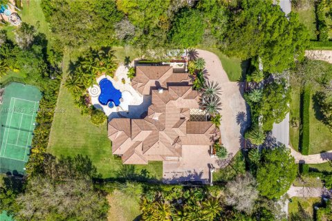 Villa ou maison à vendre à Pinecrest, Floride: 7 chambres, 781.96 m2 № 2080025 - photo 28