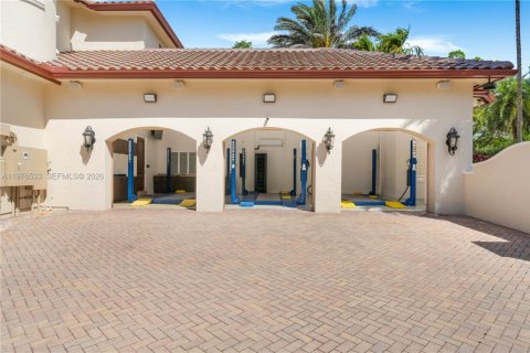 Villa ou maison à vendre à Pinecrest, Floride: 7 chambres, 781.96 m2 № 2080025 - photo 21