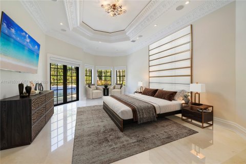 Villa ou maison à vendre à Pinecrest, Floride: 7 chambres, 781.96 m2 № 2080025 - photo 15