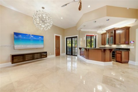 Villa ou maison à vendre à Pinecrest, Floride: 7 chambres, 781.96 m2 № 2080025 - photo 12
