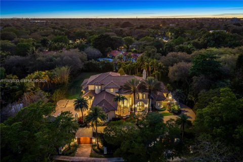 Villa ou maison à vendre à Pinecrest, Floride: 7 chambres, 781.96 m2 № 2080025 - photo 2