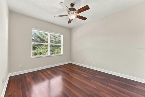 Casa en venta en Tampa, Florida, 5 dormitorios, 302.77 m2 № 2437443 - foto 30