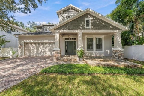Casa en Tampa, Florida 5 dormitorios, 302.77 m2 № 2437443
