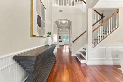 Casa en venta en Tampa, Florida, 5 dormitorios, 302.77 m2 № 2437443 - foto 2