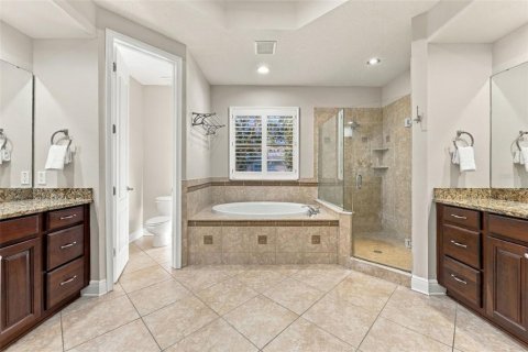 Casa en venta en Tampa, Florida, 5 dormitorios, 302.77 m2 № 2437443 - foto 23