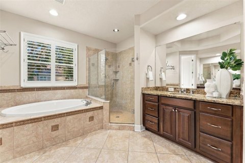 Casa en venta en Tampa, Florida, 5 dormitorios, 302.77 m2 № 2437443 - foto 24