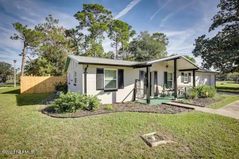 Commercial property in Saint Augustine, Florida 3 bedrooms, 118.54 sq.m. № 891567 - photo 1
