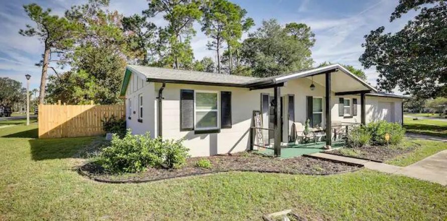Commercial property in Saint Augustine, Florida 3 bedrooms, 118.54 sq.m. № 891567