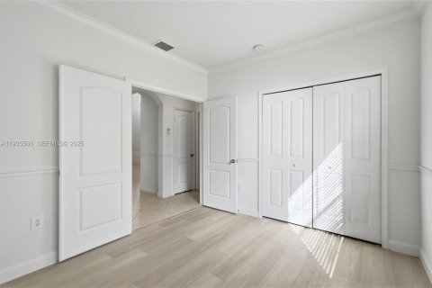 Casa en venta en Miramar, Florida, 5 dormitorios, 274.15 m2 № 1993837 - foto 22