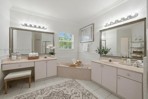 Casa en venta en Miramar, Florida, 5 dormitorios, 274.15 m2 № 1993837 - foto 29