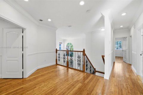 Casa en venta en Miramar, Florida, 5 dormitorios, 274.15 m2 № 1993837 - foto 24