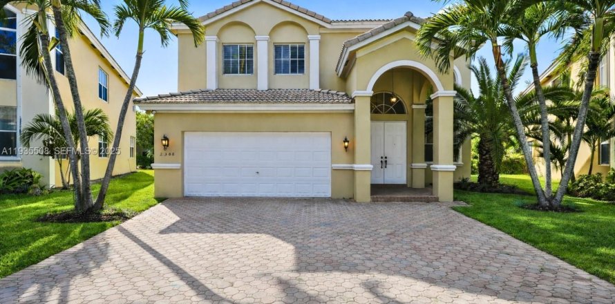 Casa en Miramar, Florida 5 dormitorios, 274.15 m2 № 1993837