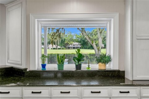 House in Tampa, Florida 4 bedrooms, 630.71 sq.m. № 2213066 - photo 17