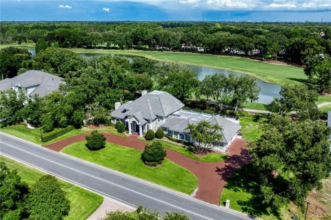 House in Tampa, Florida 4 bedrooms, 630.71 sq.m. № 2213066 - photo 2