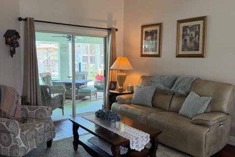 House in Port St. Lucie, Florida 4 bedrooms, 185.06 sq.m. № 2082985 - photo 9