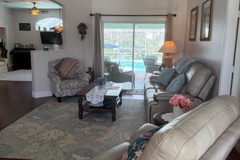 House in Port St. Lucie, Florida 4 bedrooms, 185.06 sq.m. № 2082985 - photo 8