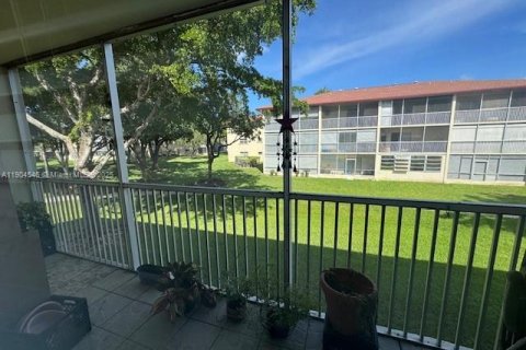 Copropriété à vendre à Pembroke Pines, Floride: 1 chambre, 75.34 m2 № 1954998 - photo 18