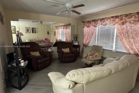Copropriété à vendre à Pembroke Pines, Floride: 1 chambre, 75.34 m2 № 1954998 - photo 9