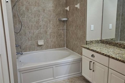 Casa en alquiler en Ruskin, Florida, 4 dormitorios, 155.33 m2 № 1834922 - foto 10
