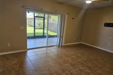 Casa en alquiler en Ruskin, Florida, 4 dormitorios, 155.33 m2 № 1834922 - foto 8