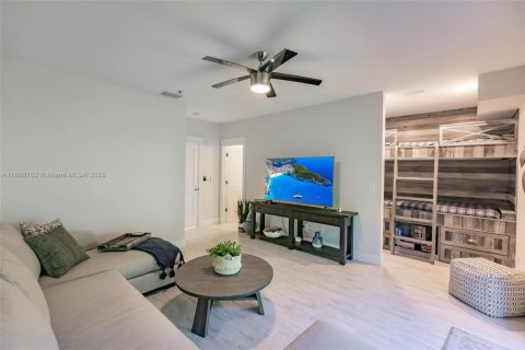 Townhouse in Jupiter, Florida 4 bedrooms, 297.84 sq.m. № 1952482 - photo 25