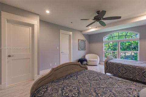 Townhouse in Jupiter, Florida 4 bedrooms, 297.84 sq.m. № 1952482 - photo 9