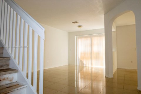 Townhouse in Homestead, Florida 4 bedrooms, 170.66 sq.m. № 1926890 - photo 28