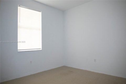 Townhouse in Homestead, Florida 4 bedrooms, 170.66 sq.m. № 1926890 - photo 21